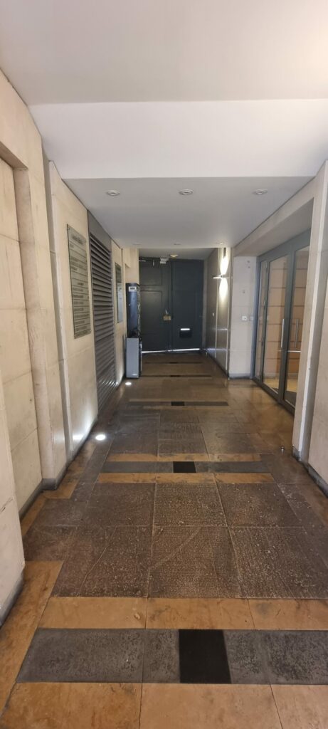 Emplacement de parking rue de la Chaussée d’Antin – photo 3