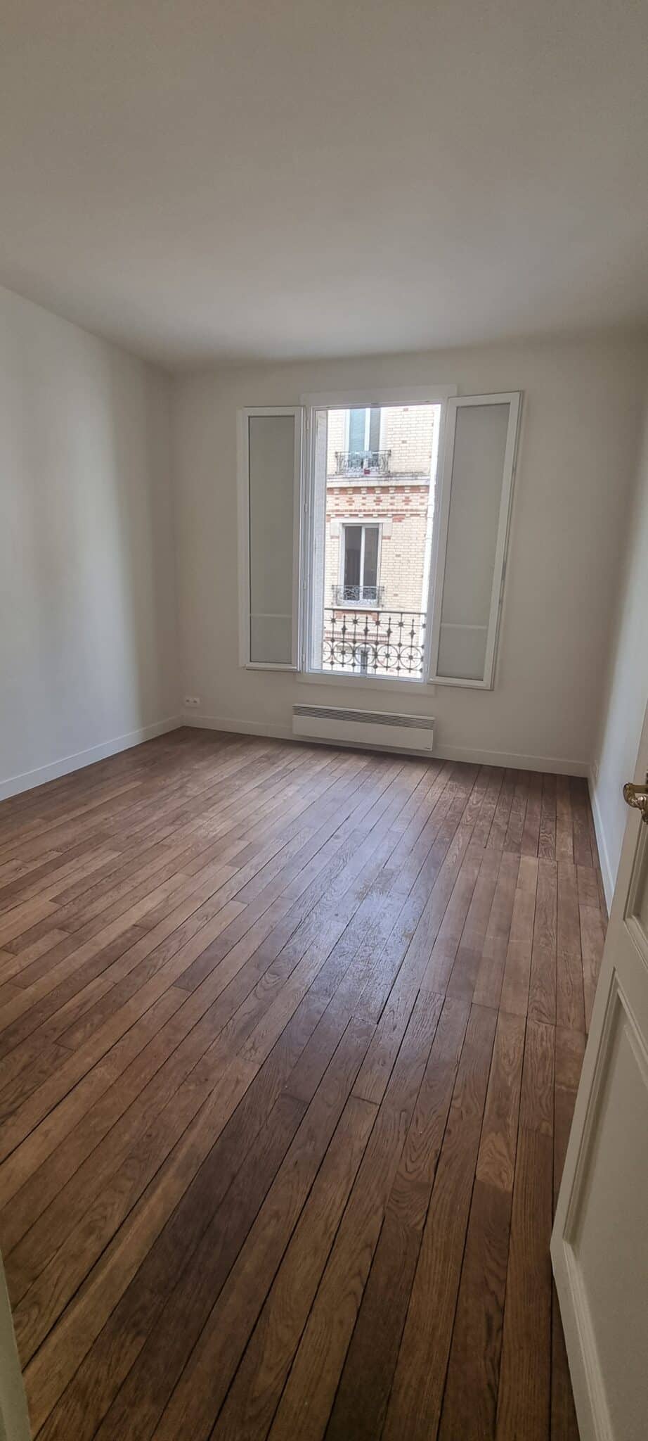 EXCLUSIVITE – APPARTEMENT 2 PIÈCES AVEC CAVE – PUTEAUX (92800) – photo 2